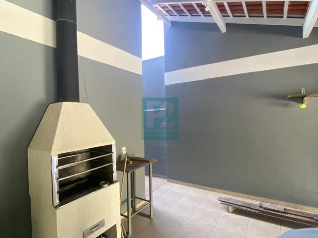 Imagem 2: Casa Pronta com Amplo Terreno 03 Dormitórios e Espaço Gourmet em Bombinhas