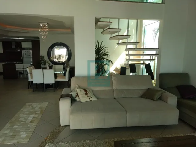 Imagem 9: Casa Alto Padrão com 04 Suítes À 100 Metros da Praia do Mariscal