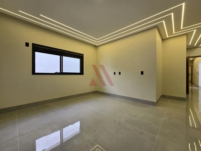 Imagem 4: Casa Térrea a Venda no Condomínio do Lago Saída para Trindade, 480 Metros de Terreno e 235 Metros Construídos