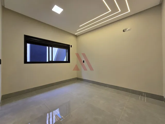 Imagem 3: Casa Térrea a Venda no Condomínio do Lago Saída para Trindade, 480 Metros de Terreno e 235 Metros Construídos
