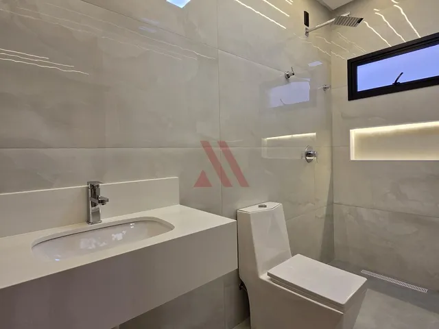 Imagem 5: Casa Térrea a Venda no Condomínio do Lago Saída para Trindade, 480 Metros de Terreno e 235 Metros Construídos