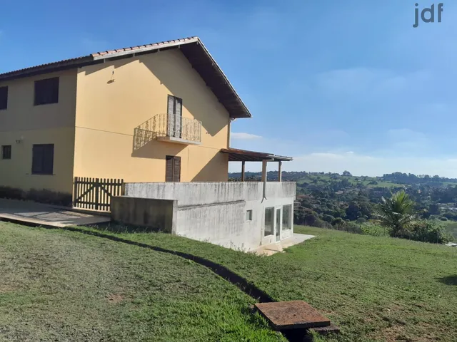 Imagem: A fazenda possui 9 Dormitórios, 6 Suítes, 5 Banheiros,