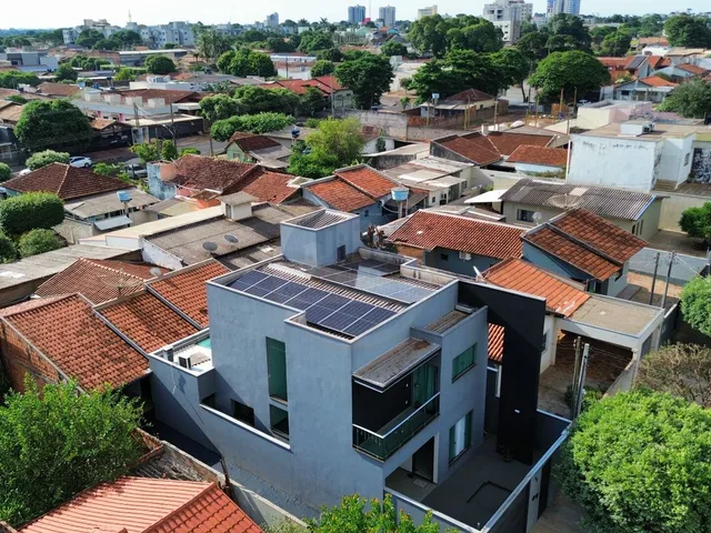 Imagem: Sobrado com Casa nos Fundos