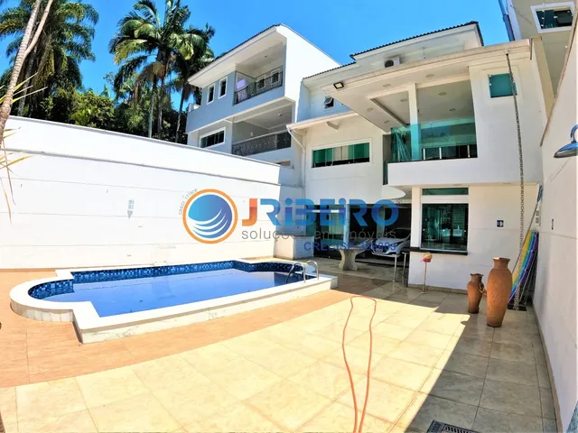 Imagem 16: Maravilhosa Casa com 4 Suítes, Piscina, Ofurô 6 Vagas 520M2 no Jardim Floresta
