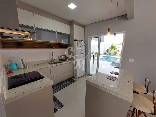 Imagem 3: Casa Térrea com Piscina À Venda no Bairro Medeiros - Jundiaí