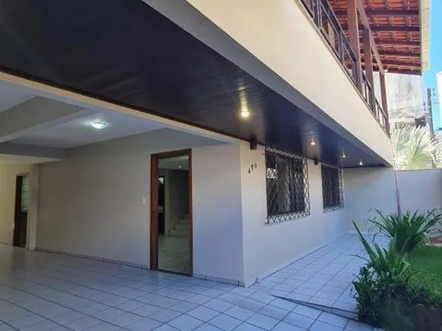 Imagem: Linda Casa com Piscina para Locação Anual