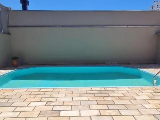 Imagem 13: Linda Casa com Piscina para Locação Anual em Balneário Camboriú Centro - 3 Suítes, 2