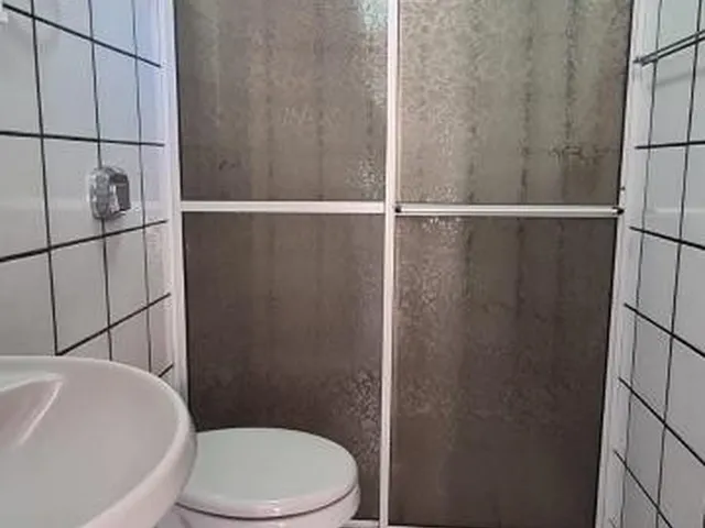 Imagem 16: Linda Casa com Piscina para Locação Anual em Balneário Camboriú Centro - 3 Suítes, 2