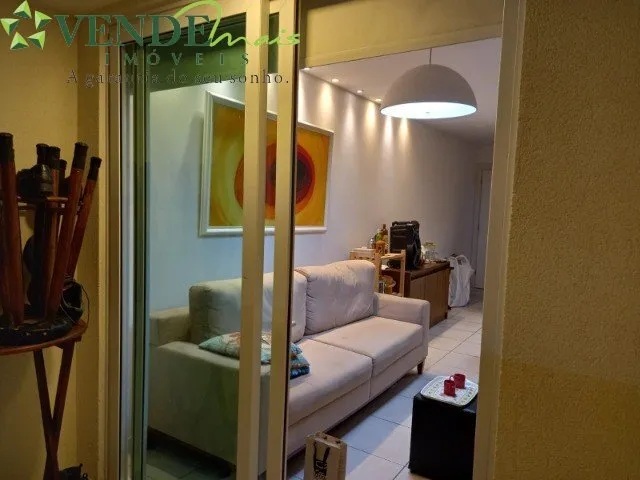 Imagem: O apartamento possui 2 Dormitórios, 1 Suíte, 1 Banheiro,