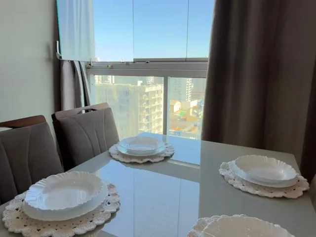 Imagem 2: Apartamento vista mar, 2 quartos, 1 suíte, 60m², andar alto, mobiliado, 2 vagas