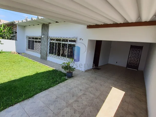 Imagem: Ampla Casa de 4 Quartos no Bairro Dom Bosco