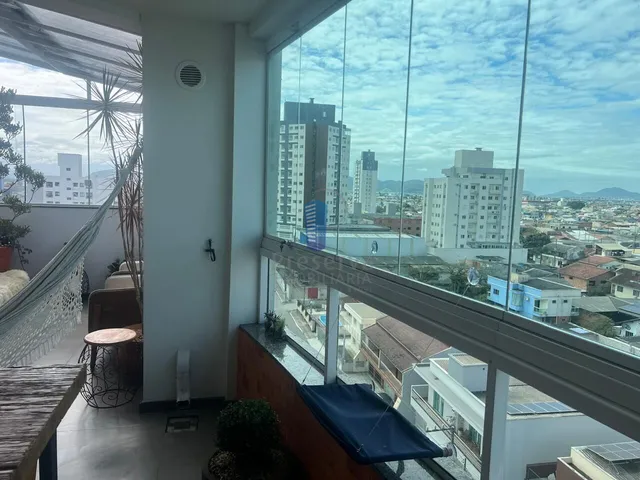 Imagem 9: Cobertura de Luxo Semi-Mobiliada para Venda!