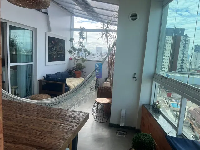 Imagem 12: Cobertura de Luxo Semi-Mobiliada para Venda!