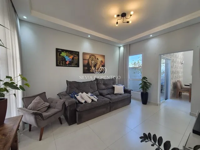 Imagem: Casa em Condomínio de Luxo com 3 Quartos