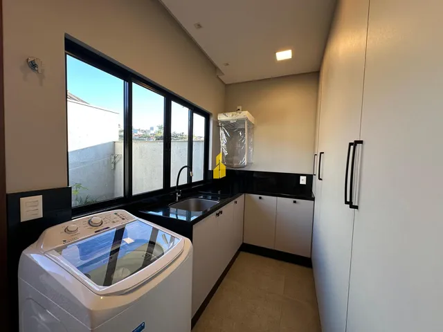 Imagem 9: Casa Alto Padrão Mobiliada À Venda no Bairro Vila Germer em Timbó