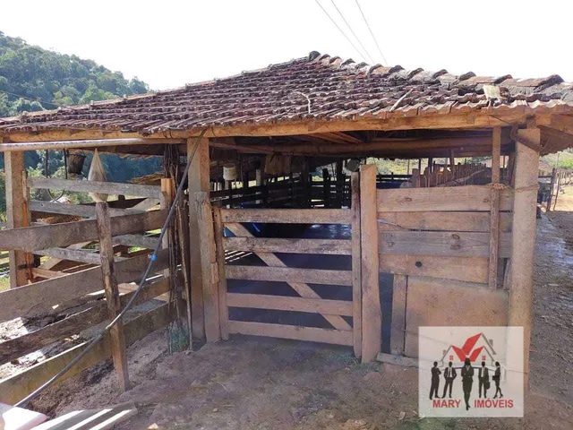 Imagem: Sítio À Venda no Bairro Centro - Caldas/Mg