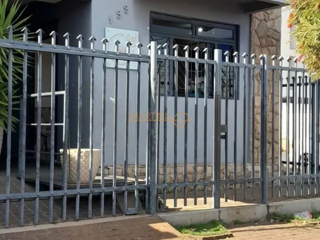 Imagem 3: Casa À Venda no Bairro Centro - Araguari/Mg