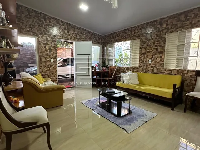 Imagem 15: Excelente Oportunidade: Casa com 3 Quartos e Edícula À Venda