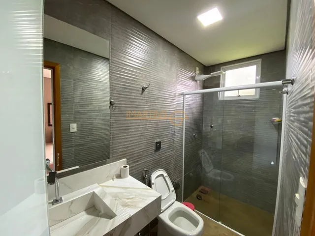 Imagem 9: Casa de Alto Padrão À Venda