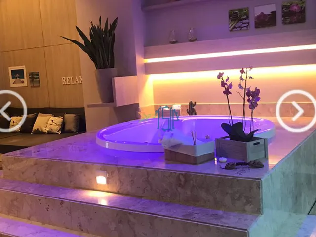 Imagem 4: TERRAMARIS CLUB CONDOMINIO - Apartamento Alto Padrão/O Edifício Coral está localizado