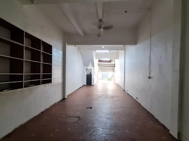 Imagem: Prédio Comercial À Venda com 4 Salas e