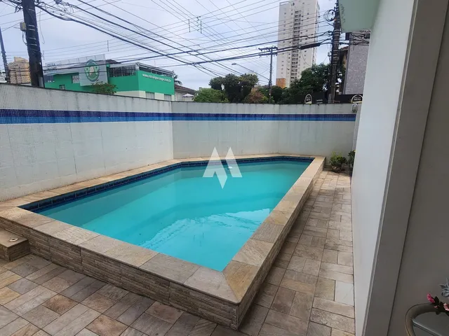 Imagem: Sobrado Espetacular no Coração do Embaré