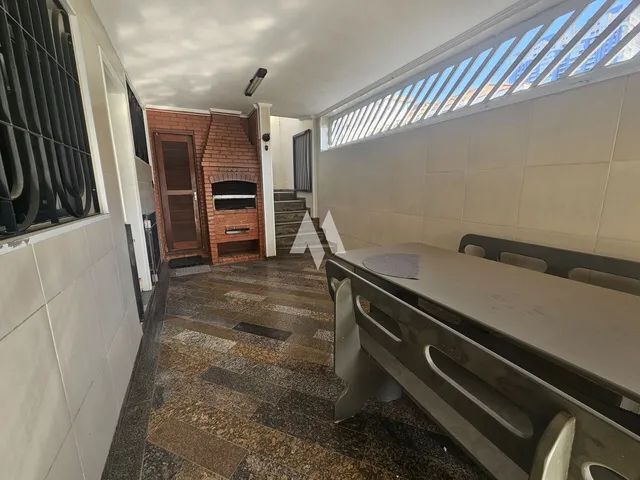 Imagem 4: Sobrado Amplo com Piscina e de Esquina!