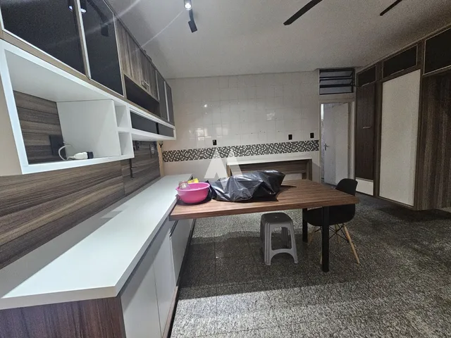 Imagem 16: Sobrado Amplo com Piscina e de Esquina!