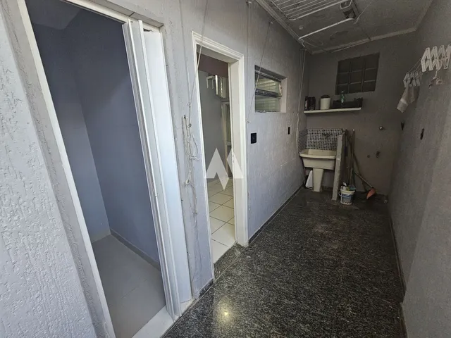 Imagem 11: Sobrado Amplo com Piscina e de Esquina!