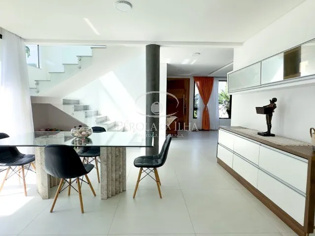 Imagem 13: Luxuosa Casa em Condomínio à Venda em Canasvieiras, Florianópolis-SC: 4 Quartos, 4