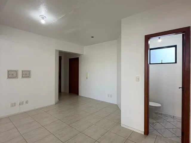 Imagem 3: Sala Comercial - Centro Comercial Luna - 707 - Sala Comercial - Centro Comercial Luna