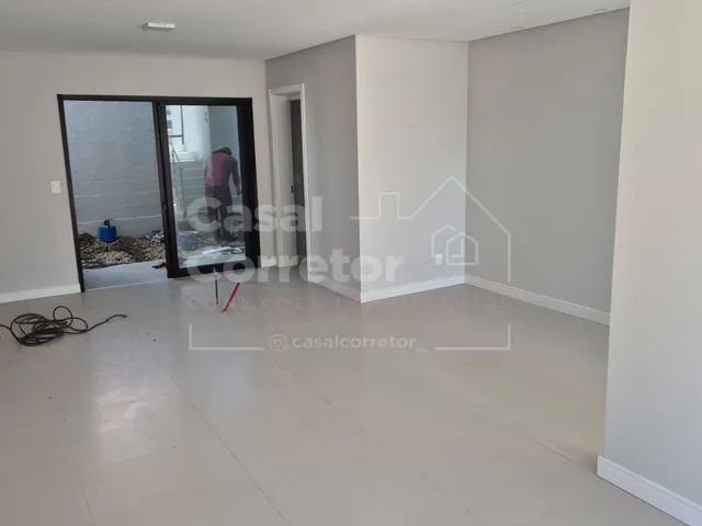 Imagem 7: Casa de 3 Dormitórios Sendo 1 Suíte em Condomínio Fechado