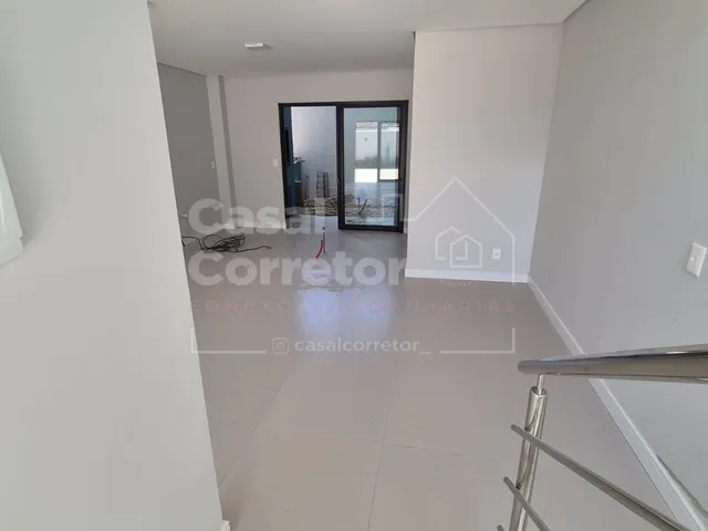 Imagem 5: Casa de 3 Dormitórios Sendo 1 Suíte em Condomínio Fechado