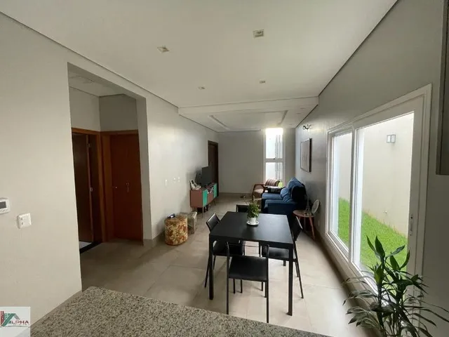 Imagem 13: Imóvel de Luxo à Venda em Cuiabá-MT: Casa com 2 Quartos, 1 Suíte, 1 Sala, 2