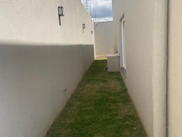 Imagem 5: Imóvel de Luxo à Venda em Cuiabá-MT: Casa com 2 Quartos, 1 Suíte, 1 Sala, 2
