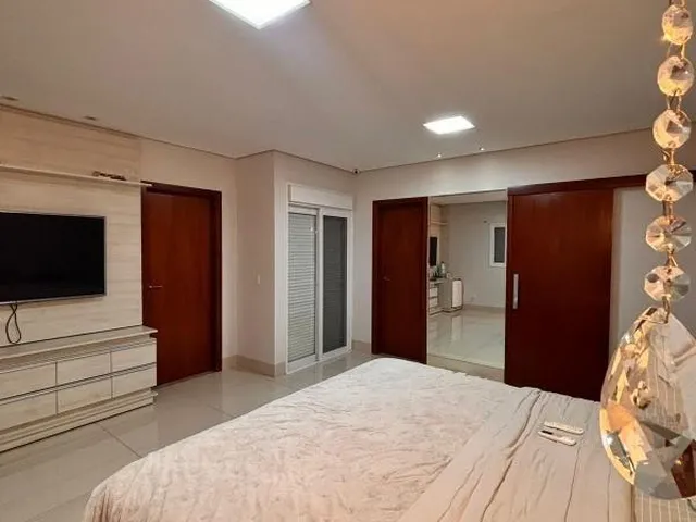 Imagem 9: Casa de Luxo em Condomínio no Jardim Imperial - Cuiabá-MT: 3 Quartos, 3 Suítes, 2