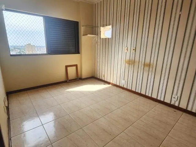 Imagem 12: Imperdível oportunidade: Apartamento de luxo com 3 suítes, 3 salas e 3 vagas de garagem