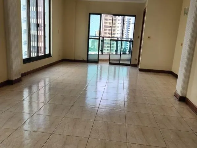 Imagem 14: Imperdível oportunidade: Apartamento de luxo com 3 suítes, 3 salas e 3 vagas de garagem