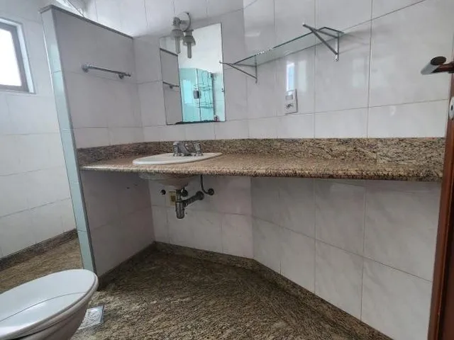 Imagem 3: Imperdível oportunidade: Apartamento de luxo com 3 suítes, 3 salas e 3 vagas de garagem