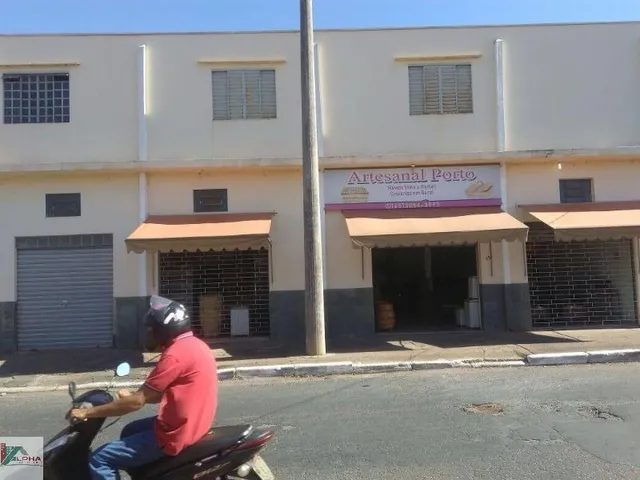 Imagem 4: Ponto Comercial à Venda em Cuiabá-MT, Bairro Porto: 7 Salas, 4 Banheiros, 5 Vagas