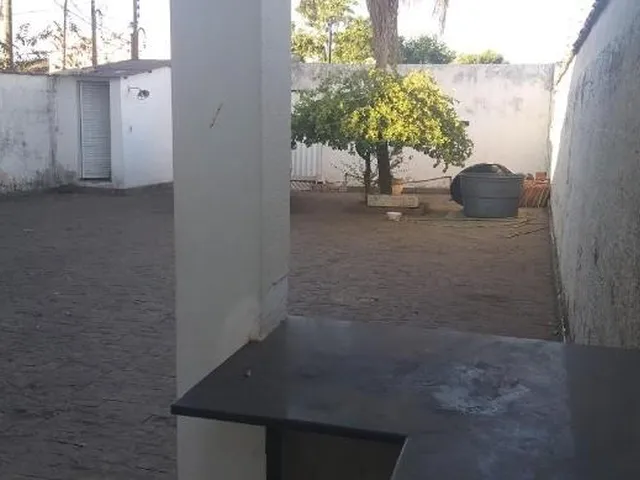 Imagem 4: Casa Comercial de Luxo no Centro Sul de Varzea Grande-MT: 3 Quartos, 2 Suítes, 3 Salas