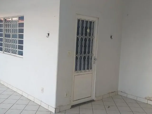Imagem 13: Casa Comercial de Luxo no Centro Sul de Varzea Grande-MT: 3 Quartos, 2 Suítes, 3 Salas