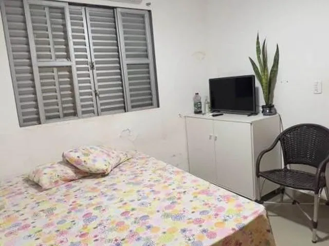 Imagem 5: Casa de Luxo para Locação no Areão: 5 Quartos, 1 Suíte, 2 Salas, 3 Banheiros, 2 Vagas