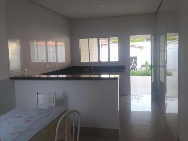 Imagem 6: Casa à venda em Cuiabá-MT, Jardim Industriário: 3 quartos, 1 suíte, 1 sala, 2