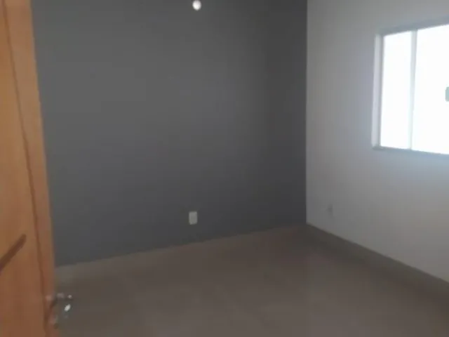 Imagem 2: Casa à venda em Cuiabá-MT, Jardim Industriário: 3 quartos, 1 suíte, 1 sala, 2