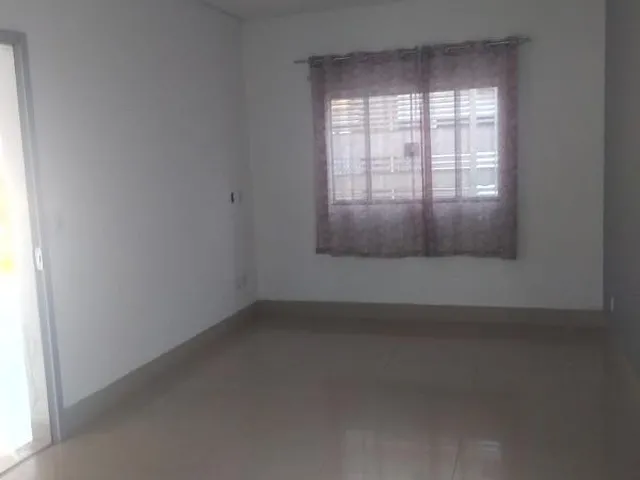 Imagem 10: Casa à venda em Cuiabá-MT, Jardim Industriário: 3 quartos, 1 suíte, 1 sala, 2