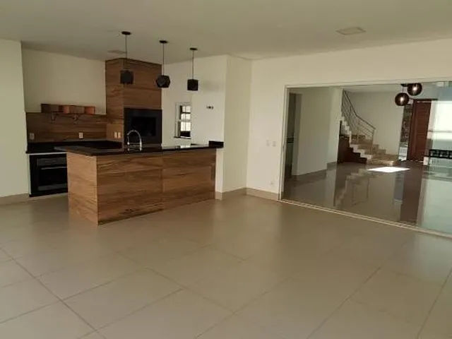 Imagem 6: Casa de Condomínio de Luxo no Jardim Itália, Cuiabá-MT: 4 Quartos, 3 Suítes, 3 Salas