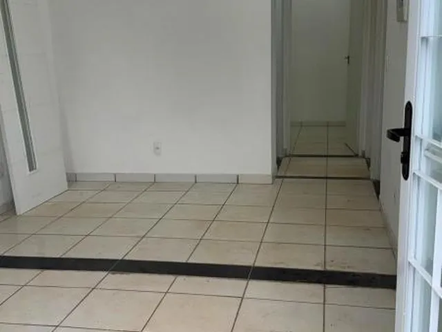 Imagem 2: Casa à venda em Várzea Grande-MT, bairro Jose Carlos Guimarães, 3 quartos, 2