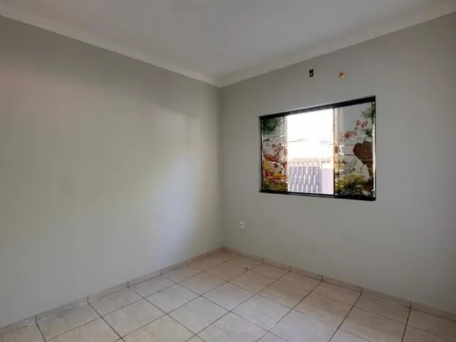 Imagem 5: Casa à venda em Nova Mutum-MT, Bairro Lírio do Campos: 3 quartos, 1 suíte, 1 sala, 2