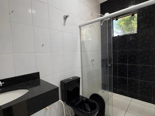 Imagem 13: Casa à venda em Nova Mutum-MT, Bairro Lírio do Campos: 3 quartos, 1 suíte, 1 sala, 2
